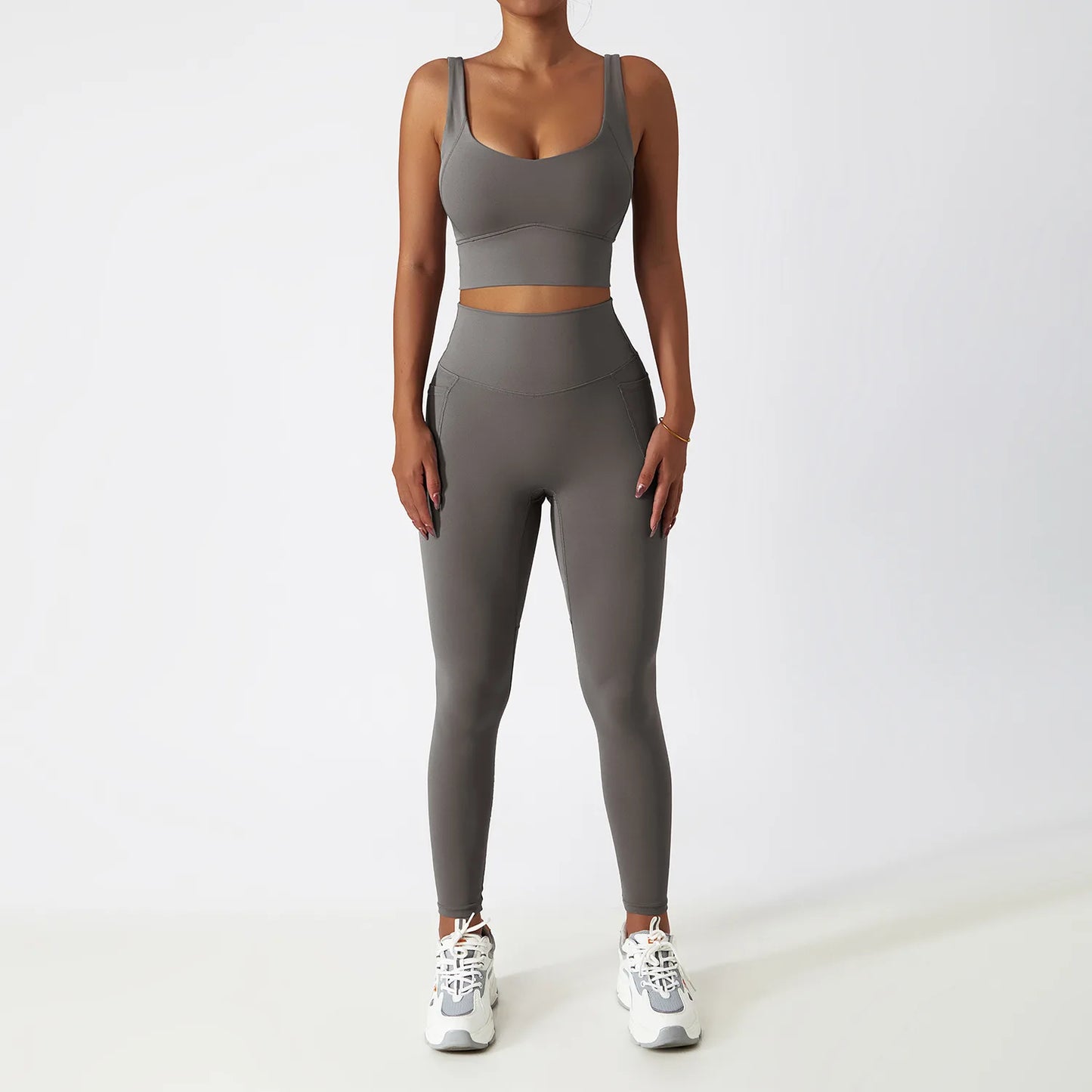 Seamless Sculpt Set – Sports Bra & Leggings
